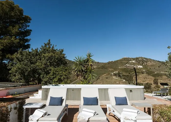 Rural Camelia Villa *